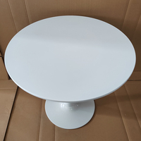 Table de jardin ronde moderne en gros, petite table d'extérieur avec piétement, design peu encombrant, table à manger pour mobilier de maison