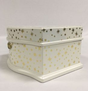 Grande boîte à bijoux en bois avec serrure pour femmes et filles, pour bagues, colliers, bracelets, finition mate avec motif flocon de neige et étoile, et éclairage intégré. - Product Image 6