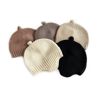 Bonnets personnalisés avec logo, en tricot doux, couleur unie, pour bébé, avec nœud mignon sur le dessus, protection des oreilles, chauds pour l'hiver, bonnets d'hiver pour l'extérieur