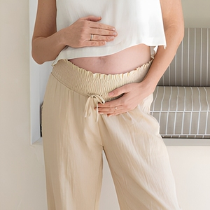 Culotte de maternité taille haute confortable et respirante en polyester/coton, extensible, pour femmes enceintes, décontractée pour le travail - Product Image 5