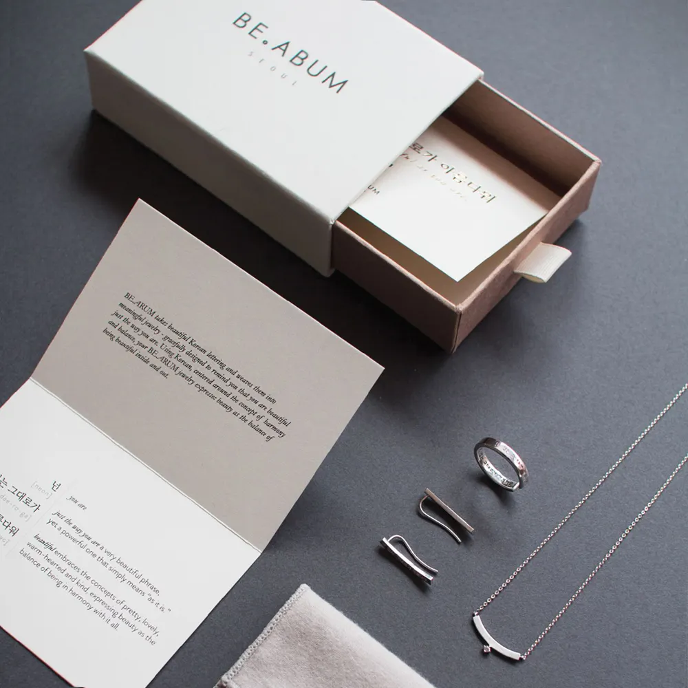 Caja de embalaje para joyería, embalaje de papel para pulsera personalizada, para pendientes, collar, anillo de joyería, con logotipo