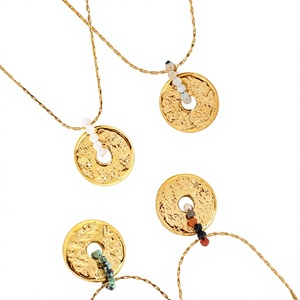 Collar de Acero Inoxidable CUCOCUCA YXQ 68 con Colgante Resistente al Deslustre en Varios Colores, Diseño Oriental Elegante, Envío en 48h a la UE - Product Image 1