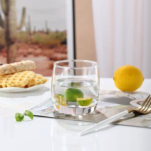 Verre à whisky en cristal de tulipe moderne EIPP à succès, 200 ml/150 ml, emballage personnalisé, logo personnalisé pour les fêtes, <span class=keywords><strong>la</strong></span> famille - Product Image 2