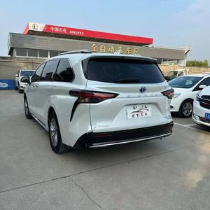 <span class=keywords><strong>2022</strong></span> para <span class=keywords><strong>Sienna</strong></span> <span class=keywords><strong>LE</strong></span> 7 plazas híbrido MPV asientos de cuero transmisión automática 5 puertas dirección izquierda R20 neumáticos coche usado chino - Product Image 3