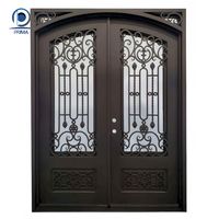 Porte d'entrée principale de villa Prima, extérieure, rustique, avec grille décorative, double porte en fer forgé, portes résidentielles