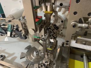 La busta piegata ad alta velocità più venduta distribuisce termosaldata la <span class=keywords><strong>macchina</strong></span> confezionatrice <span class=keywords><strong>per</strong></span> barrette di cioccolato - Product Image 6