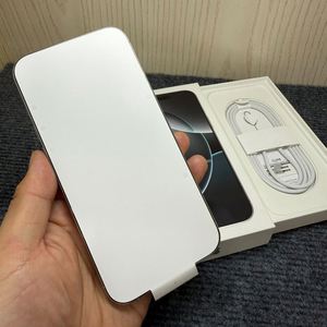 100% Original para iPhone 16 Pro Max Versión Europea |   Doble SIM (eSIM + Nano SIM) |   Desbloqueado de Fábrica |   5G - Product Image 1