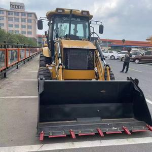 Chargeuse-pelleteuse Cat 420F d'occasion, 7 tonnes, en parfait état de marche, avec pompe et moteur, prix abordable, offre spéciale. - Product Image 1