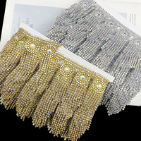 Frange de strass en plastique de 6,5 cm avec appliques en strass et pompons pour costumes de carnaval et décoration de robes de spectacle - Vente en gros