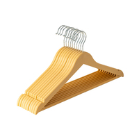 Cintres en plastique PP de 42,5 cm pour vêtements, épaules larges, encoches antidérapantes, crochet pivotant à 360 degrés pour présentoir de magasin et placard - Vente en gros