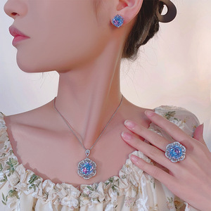2025 New high-end Jewelry Copper Bottom Gold-plated Millennium Cut Gradient Elegant Light Luxury Suit Women 16-12m - Product Image 4