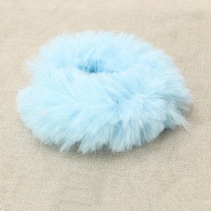 Fourrure <span class=keywords><strong>Cheveux</strong></span> Chouchous Mignon Élastique Bandes De <span class=keywords><strong>Cheveux</strong></span> Filles Artificielle Fausse Fourrure Chouchou Bande Moelleux Anneau Corde Cravate <span class=keywords><strong>Cheveux</strong></span> Accessoires - Product Image 5