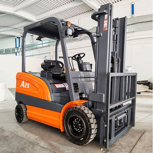 Montacargas Eléctrico Multifuncional de 1, 2, 2.5 y 3 Toneladas a Precio Económico, Mástil de 3 Etapas, Altura de Elevación de 6 Metros - Product Image 1