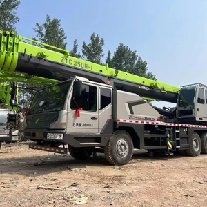 Grue hydraulique Zoomlion d'occasion de 50 tonnes en bon état et prête pour les travaux de levage lourd - Product Image 1