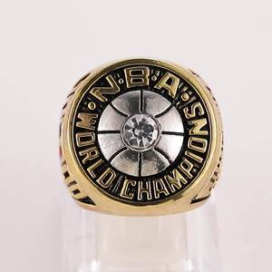 Anillo Unisex de Aleación con Incrustaciones de Piedras Preciosas, Chapado en Oro, Forma Geométrica, para Bodas, Compromisos, Aniversarios o Regalos para Fiestas - Product Image 1