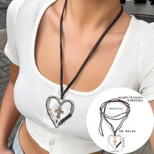 Colar Vintage com Pingente Grande de Coração Dourado para Mulheres, Colar Ajustável com Cordão Longo e Elos, Choker de Amor - Product Image 6