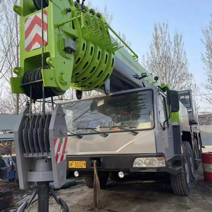 Grue lourde Zoomlion ZTC2200 220T d'occasion, conforme aux normes EPA, pour les projets de levage d'infrastructure - Product Image 1