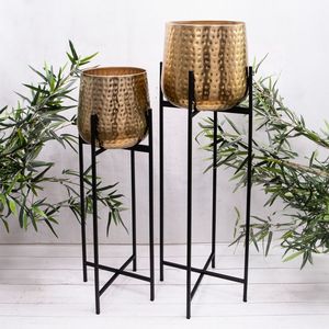 Durable Metal Planter Flower <b>Pot</b> with Rust Resistant Finish for Indoor Outdoor Garden and Patio Plant Decoration - Product Image 6