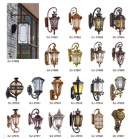 Lampe murale à énergie solaire rétro personnalisée de style européen pour l'extérieur à LED Petite lampe murale étanche en aluminium Ce Garden 80 IP65