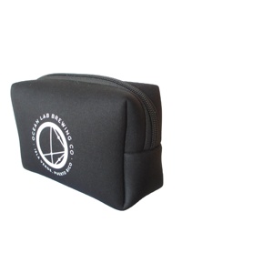 Grande Trousse de Toilette de Voyage en Néoprène Noir Tendance Grande Capacité avec Fermeture Éclair, Logo Personnalisé, Portable et Durable pour Cosmétiques et Articles de Toilette - Product Image 1