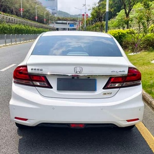 <span class=keywords><strong>Honda</strong></span> <span class=keywords><strong>Civic</strong></span> <span class=keywords><strong>2014</strong></span> 1.8L Auto Classic LHD en Estado Original, Vehículo Usado para Exportación - Product Image 2