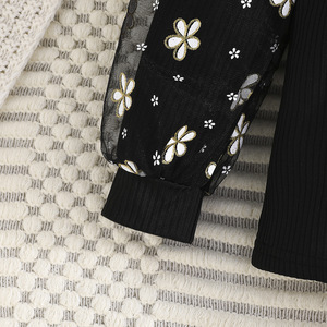 Produttore di abbigliamento ragazza maglia maglia manica a bolle abbinato a <span class=keywords><strong>pantaloncini</strong></span> con fiocco elegante set due pezzi - Product Image 5