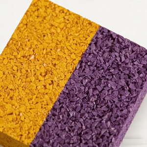 การติดตั้งยาง EPDM แบบเทเปียก ด้วยเม็ดยาง EPDM สำหรับปูพื้นยางกันลื่นแบบเป็นมิตรกับสิ่งแวดล้อมสำหรับสนามกีฬาหลายประเภท - Product Image 1