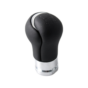 Pomo de palanca de cambios ergonómico envuelto en cuero de 5 y 6 velocidades para Toyota Hilux 2015-2020 - Product Image 3