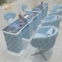Ensemble table et chaise de manucure de luxe sur mesure avec plateau en marbre, bureau de travail moderne pour technicien(ne) de beauté individuel(le)
