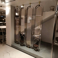 Fabricant de séparateurs de verre ovales mobiles suspendus en métal personnalisés, panneau de séparation, cadre en acier inoxydable, paravents et séparateurs de pièces