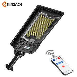 Les lumens élevés télécommandés professionnels imperméabilisent les réverbères solaires menés noirs d'ABS de projecteur - Product Image 1