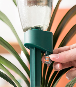 2023 système d'irrigation <span class=keywords><strong>goutte</strong></span> à <span class=keywords><strong>goutte</strong></span> le plus simple système d'arrosage automatique de jardin pour les plantes fleur <span class=keywords><strong>bouteille</strong></span> d'eau irrigation <span class=keywords><strong>goutte</strong></span> à <span class=keywords><strong>goutte</strong></span> - Product Image 4