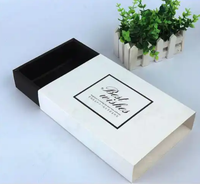Boîtes d'emballage en carton de papier coulissant blanc mat pour vêtements chaussettes UV avantage feuille d'or estampage gaufrage à faible coût
