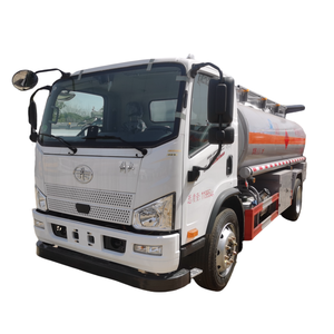รถบรรทุกน้ำมัน HOWO 2000แกลลอนรถบรรทุกปั๊มน้ำมัน6cbm แบบเคลื่อนที่สำหรับขายในเฮติสินค้าใหม่หรือใช้แล้ว - Product Image 1