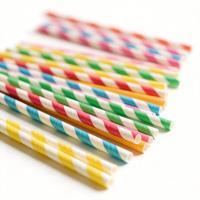 Pailles en papier jetables biodégradables en vrac, couleurs arc-en-ciel assorties avec rayures pour jus et smoothies