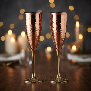 Flûtes à champagne en cuivre faites à la main, design vintage massif, verres à pied plaqués or pour mariage, fête, adultes - Product Image 6
