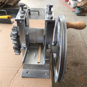 Adjustable Thickness Manual Bamboo Slice <b>Machine</b> Heavy Duty Gear Drive Hand Operated Bamboo Flakes Shelling Slicer Maker - Product Image 2