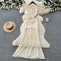 Robes élégantes à manches courtes, taille haute, coupe trapèze, ornées de perles pour femmes, idéales pour les trajets quotidiens en été