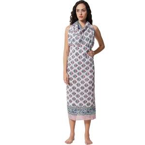 Sarong en coton imprimé à la main de qualité supérieure pour femmes, léger, idéal comme paréo de bikini, pour la plage et les vacances d'été - Product Image 4
