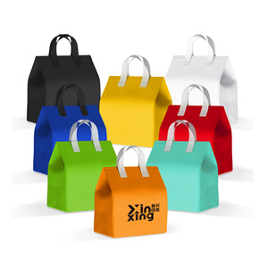 Borsa Termica Personalizzata di Lusso Classica Isolante Riutilizzabile in Tessuto Non Tessuto per Alimenti, Bevande, Asporto, Torte, Bubble Tea, Gelati - Product Image 1