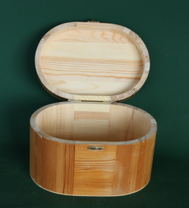 Urna Funeraria Artigianale in Legno Naturale con Coperchio a Cerniera - Product Image 2