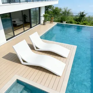 Chaise longue de jardin en fibre de verre personnalisée pour hôtel, resort, piscine - Product Image 1