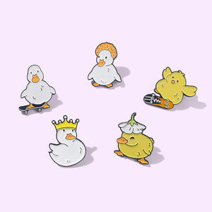 Belle Animal émail broche personnalisé vilain Skate oie canard poulet broche sac épinglette dessin animé drôle Badge bijoux <span class=keywords><strong>cadeau</strong></span> pour enfant - Product Image 6