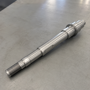 Arbre de transmission en aluminium sur mesure selon dessin, usinage CNC en usine pour l'assemblage de machines industrielles et d'équipements de précision - Product Image 3