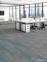 Gewerbliche Qualität 6mm-7mm Dicke Modulare Teppichfliesen Graue Planken Büroboden-Teppich 33x100cm für Bürogebäude