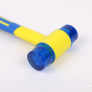 Martillo de instalación DIY con mango recubierto de plástico y agarre texturizado para uso en renovaciones residenciales y comerciales - Product Image 2