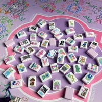 Hundeliebhaber Mahjong-Steine Niedliche Hundepfoten-Abdrücke Amerikanisches Mahjong Lila Weiß Doppelschichtig für Hundeliebhaber Geburtstagsgeschenk Partyspiel