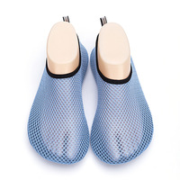 Meilleures sandales de plage transparentes pour hommes et femmes Chaussettes imperméables Chaussures de sports nautiques antidérapantes pour adolescents