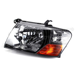 Conjunto de Faros Delanteros para Mitsubishi Pajero Montero 2000-2006 con Bombillas LED, Lentes de PC Negras, Izquierdo y Derecho - Product Image 2