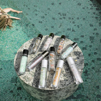 Bouteilles d'huiles essentielles personnalisées en cristal naturel, pierres de gravier colorées, écologiques, polies, sculptées, pour parfum et diffusion.